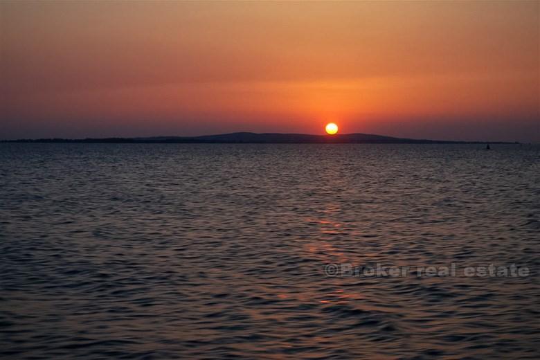 Nowo wybudowana, nowoczesna willa, na sprzedaż