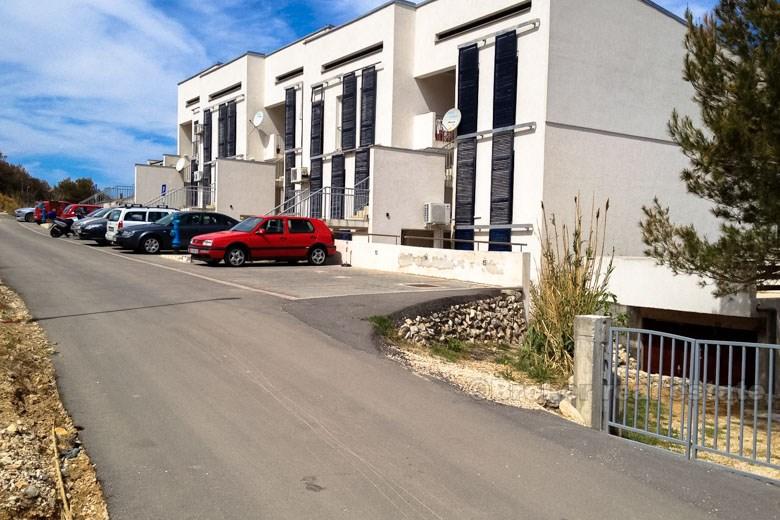 Dva predivna apartmana, na prodaju