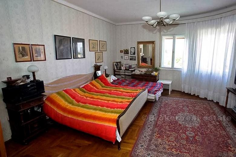 Spacious apartment, 300 meters from Diocletian's Palace