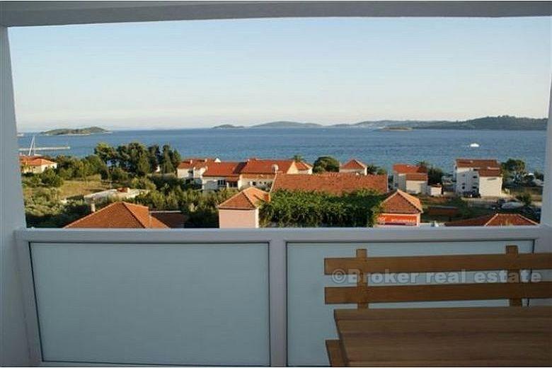 Apartment with sea view