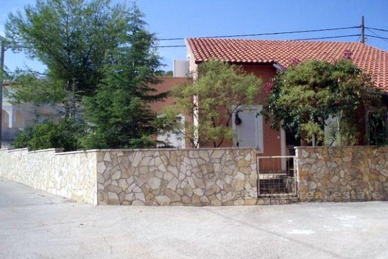 Beautiful small detached house