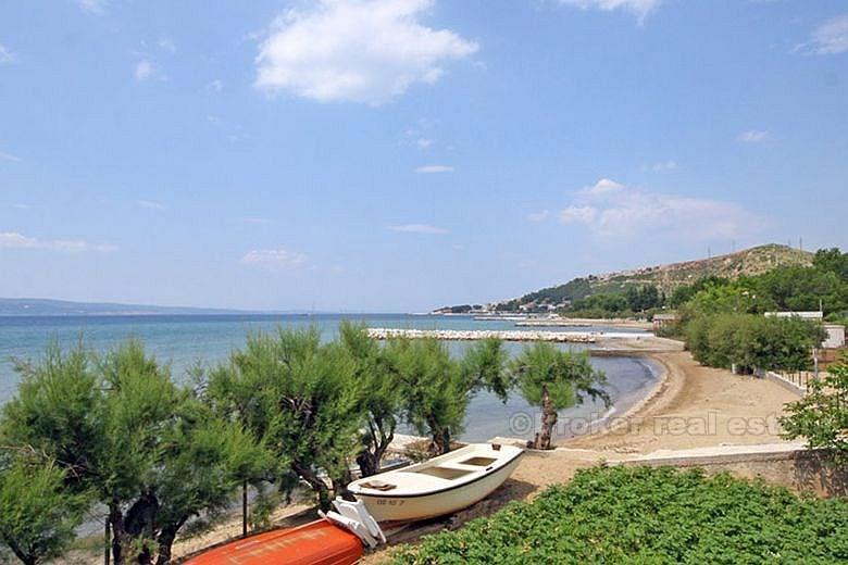 Möblierte und ausgestattete Villa