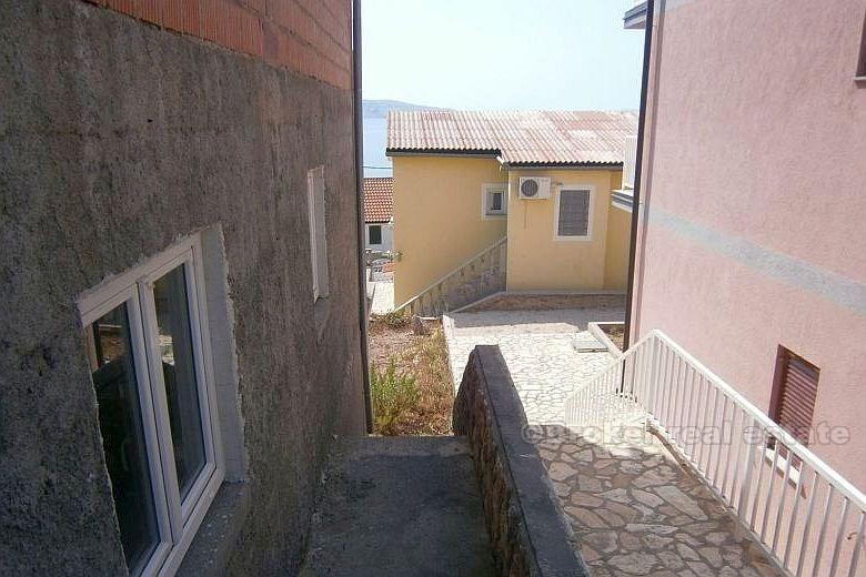 Oavslutat hus / villa, med havsutsikt