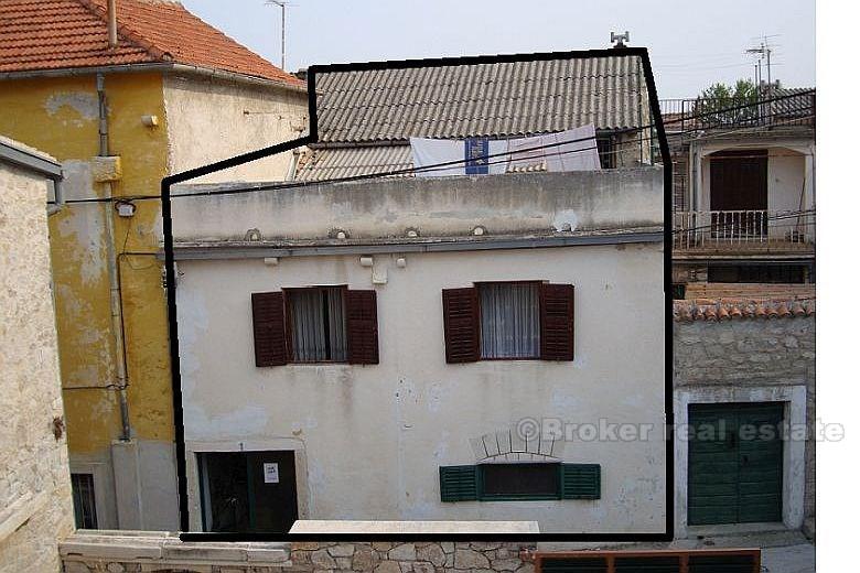 Maison de pierre traditionnelle dalmate