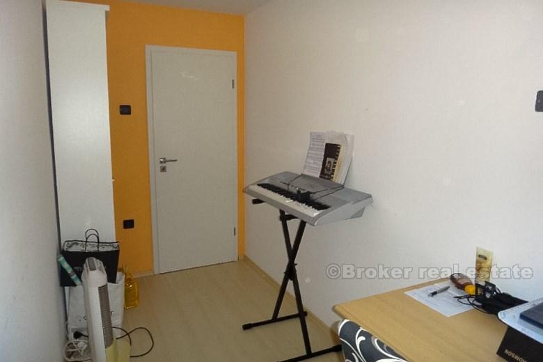 Odnowiony apartament z 2 sypialniami