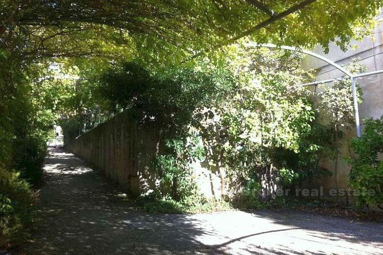 Modern house on two floors, for rent