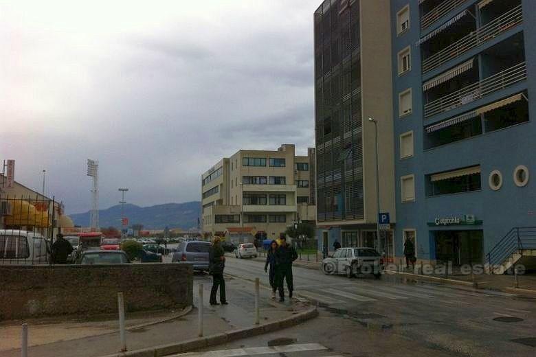 Warehouse / more parking spaces