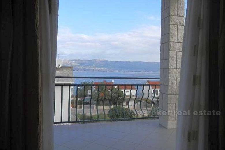 Maison deuxième ligne à la mer, à vendre