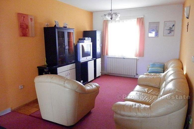 Maison deuxième ligne à la mer, à vendre