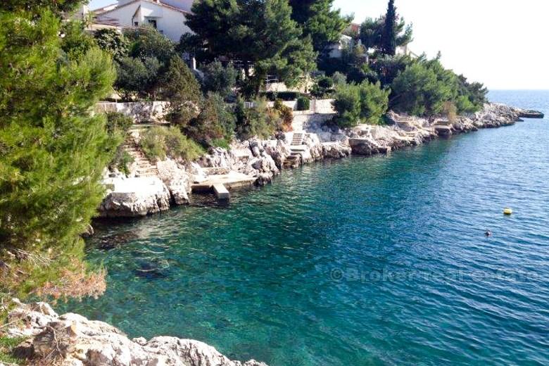 Прекрасный полузасушливый дом, на продажу