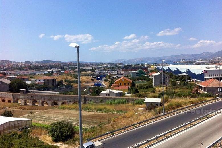 Office space in the industrial zone