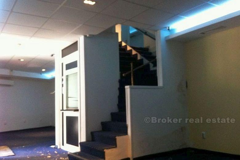 Espace attrayant, à vendre