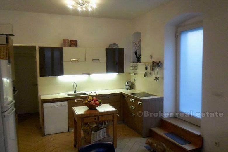 Tre camere da letto, in vendita