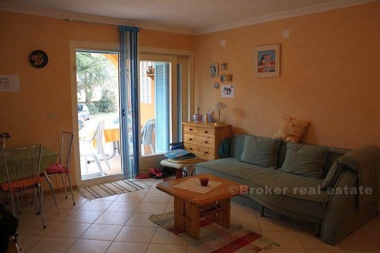 Belle station balnéaire près de la mer