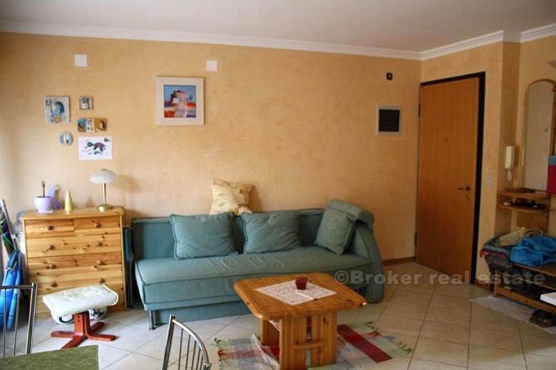 Belle station balnéaire près de la mer