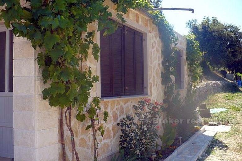 Maison dans la baie attrayante, à vendre