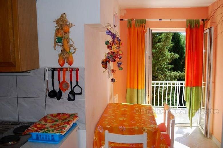 Bella casa con 10 appartamenti, in vendita
