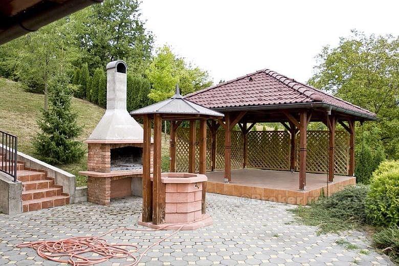 Luxusní dům s bazénem, na prodej