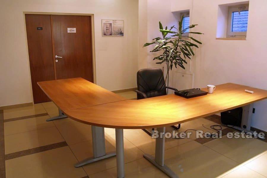 Restaurace - kavárna - konferenční sál