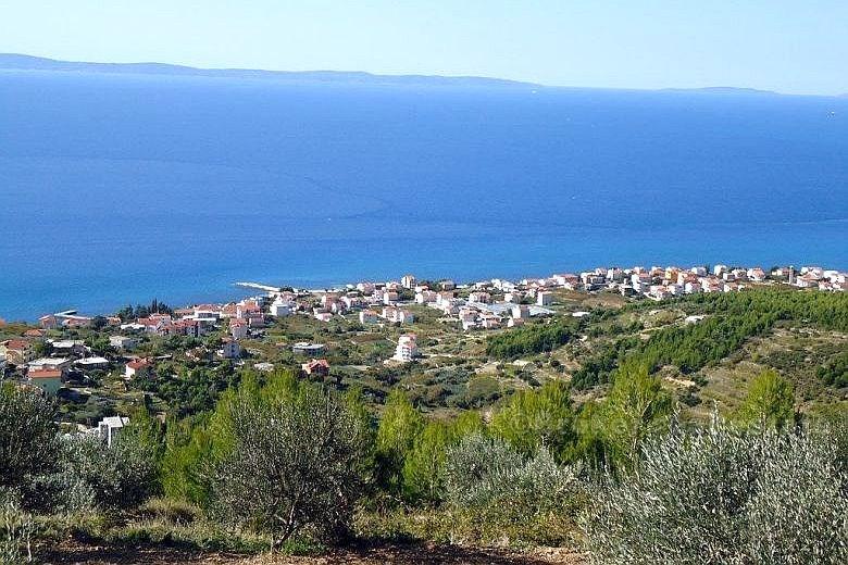 Semi detached house with open sea view, for sale
