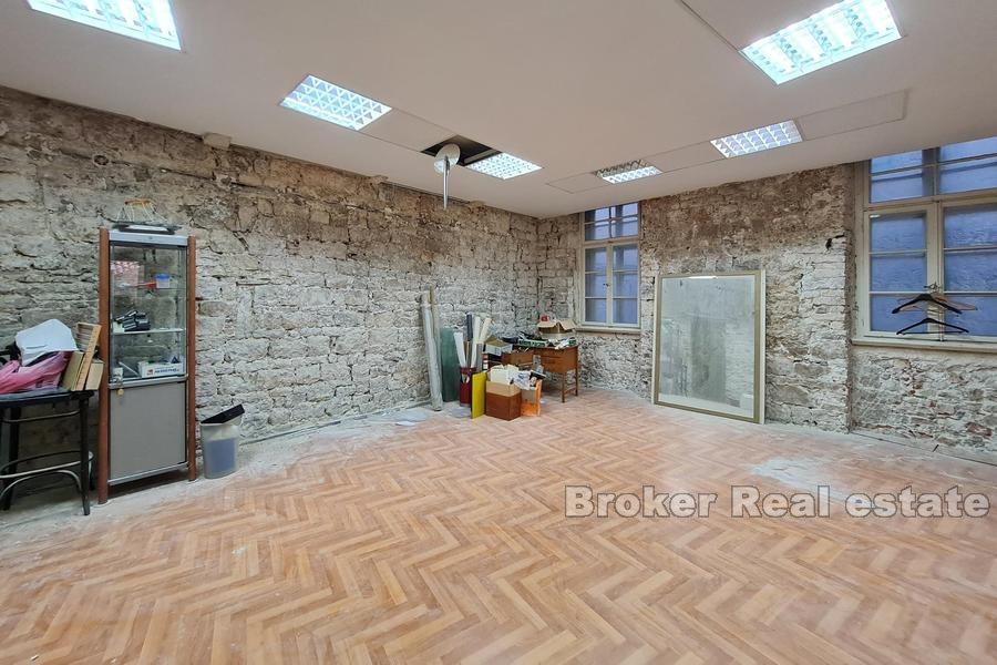 Mieszkanie / Powierzchnia biurowa w centrum miasta, na sprzedaż