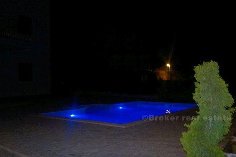 Luxury three bedroom apartment