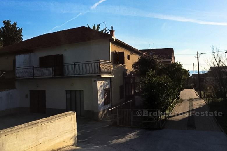 Casa semi-indipendente, in vendita