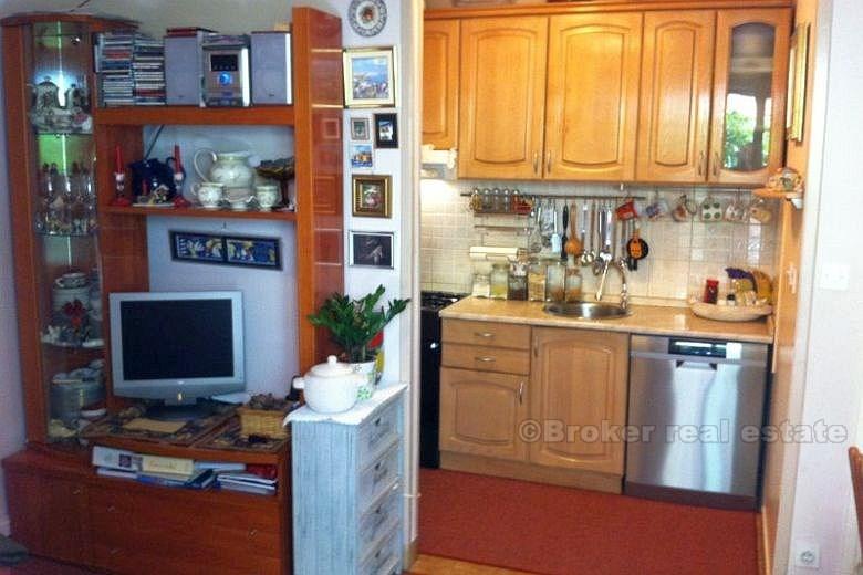 Apartament z jedną sypialnią na parterze