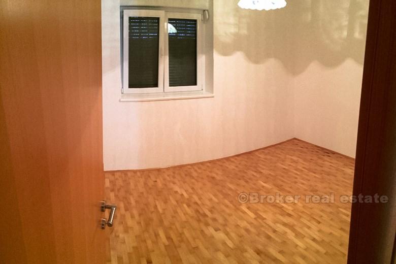 Odnowiony apartament z dwoma sypialniami