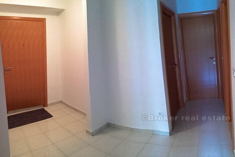 Odnowiony apartament z dwoma sypialniami