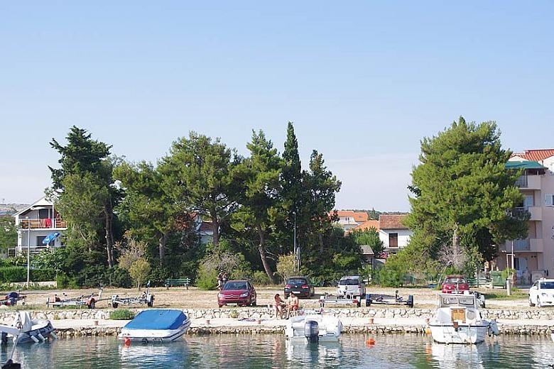 Dom i działka nad brzegiem morza