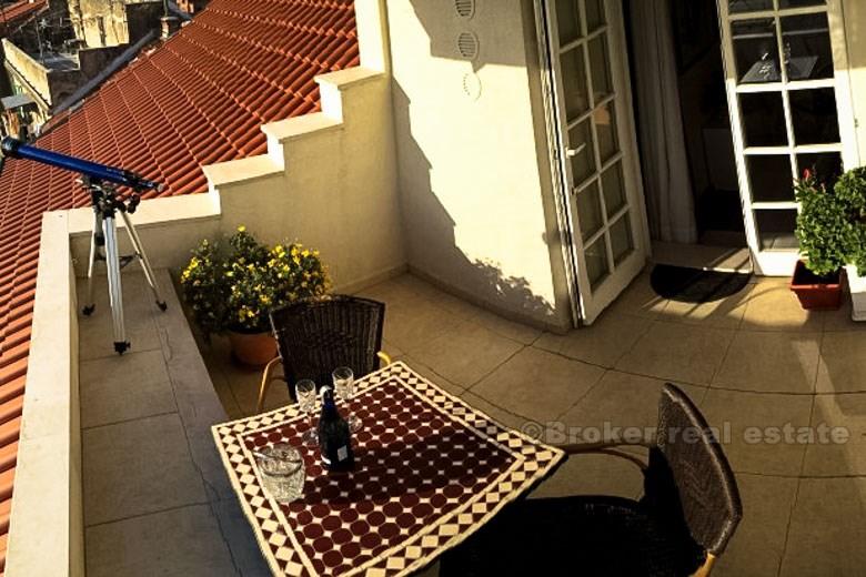Luksusowy dwupoziomowy apartament, na sprzedaż