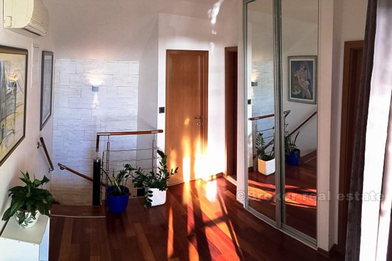 Lussuoso appartamento duplex, in vendita
