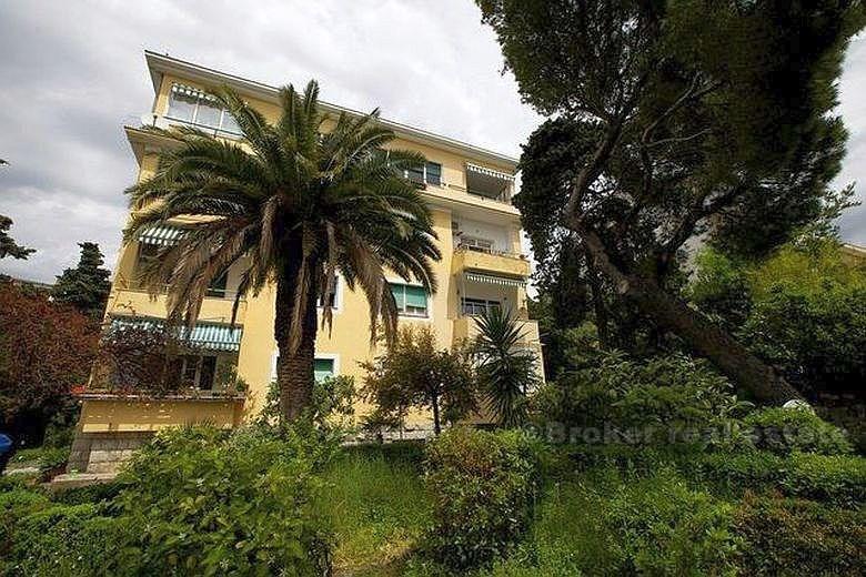 Appartement entièrement meublé, à vendre