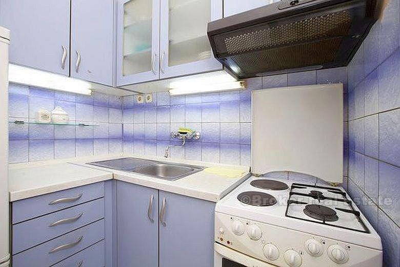 Komplett eingerichtete Wohnung, zum Verkauf