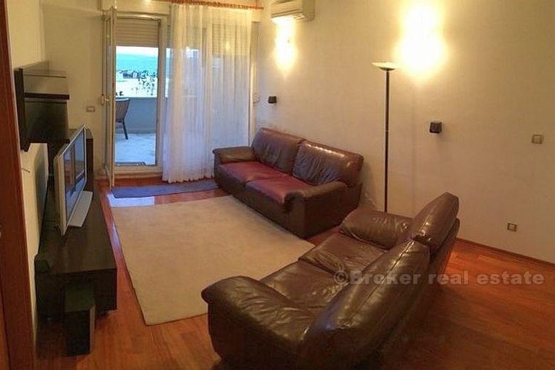 Znjan, Two bedroom apartment in the first row to the sea
