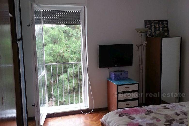 Apartament z jedną sypialnią na 4. piętrze