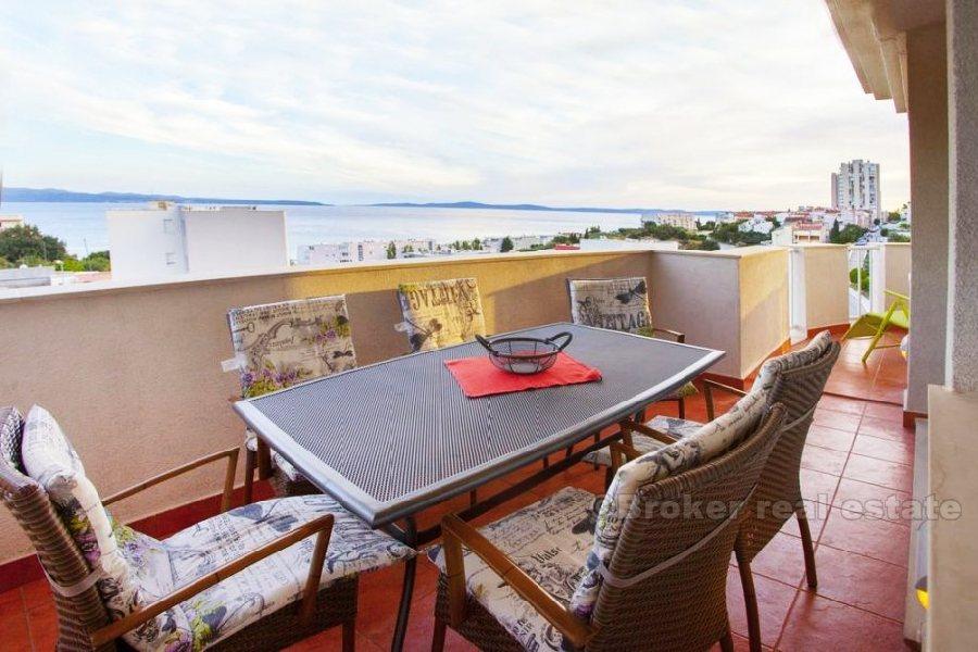 Appartement meublé et équipé de deux chambres, à vendre