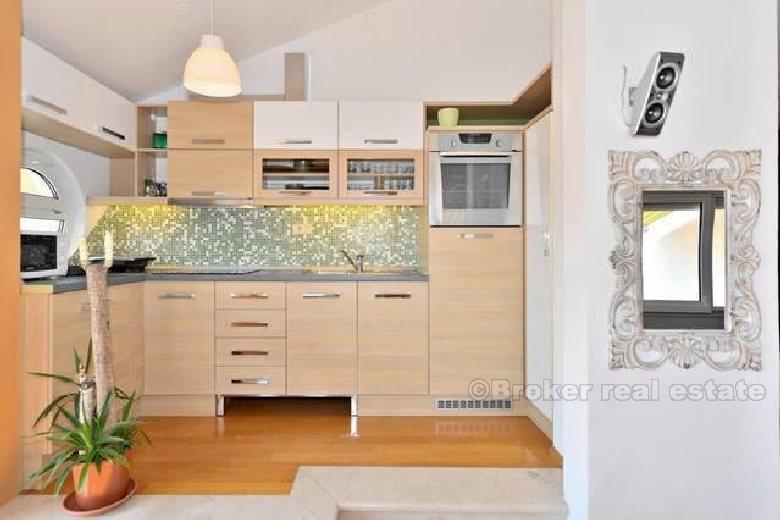 Möblierte und ausgestattete Wohnung mit zwei Schlafzimmern, zum Verkauf
