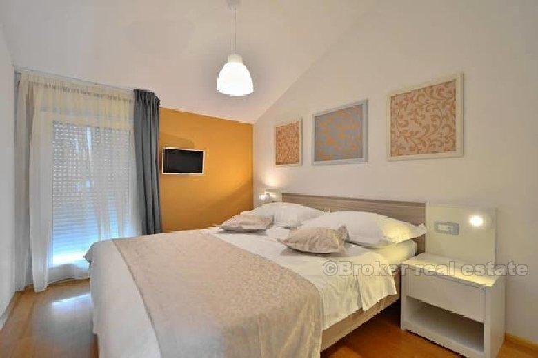 Appartement meublé et équipé de deux chambres, à vendre