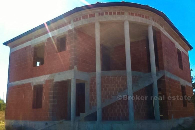 Maison en construction, à vendre