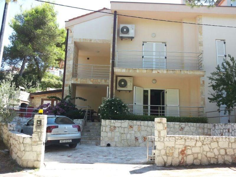 Appartement au rez-de-chaussée, à vendre