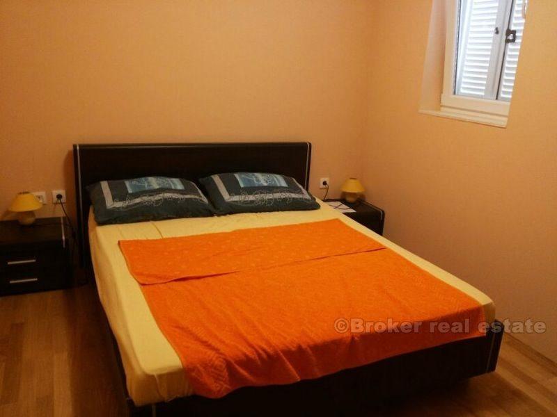 Appartement au rez-de-chaussée, à vendre