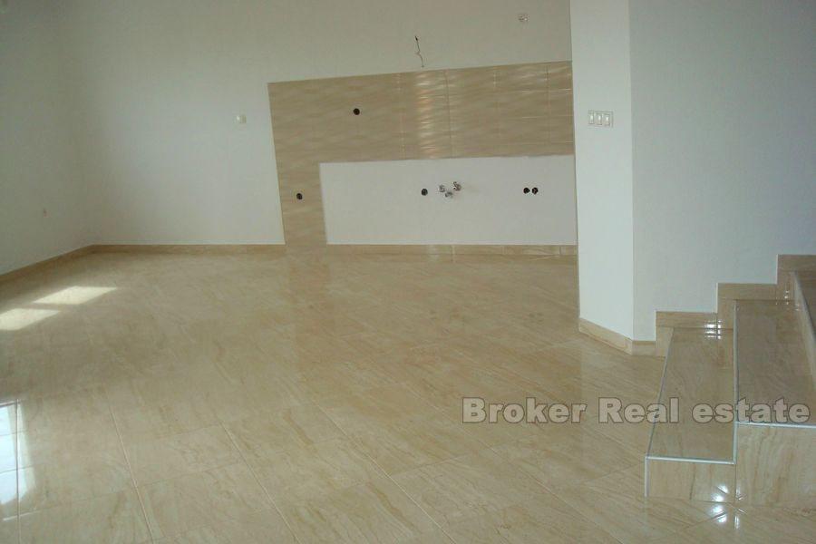 Komfortabel to roms leilighet