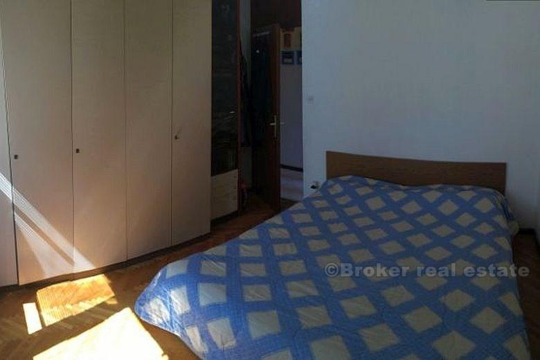 Comfortable three-bedroom apartment