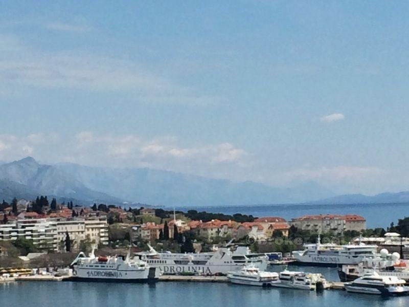 Luxury apartment in a villa