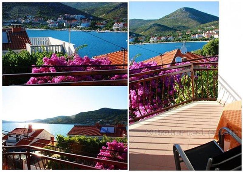 Willa z basenem, na sprzedaż