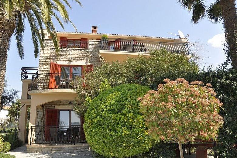 Huset med fem leiligheter