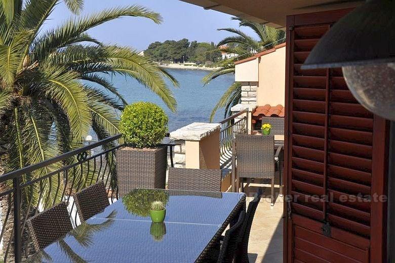 La casa con cinque appartamenti