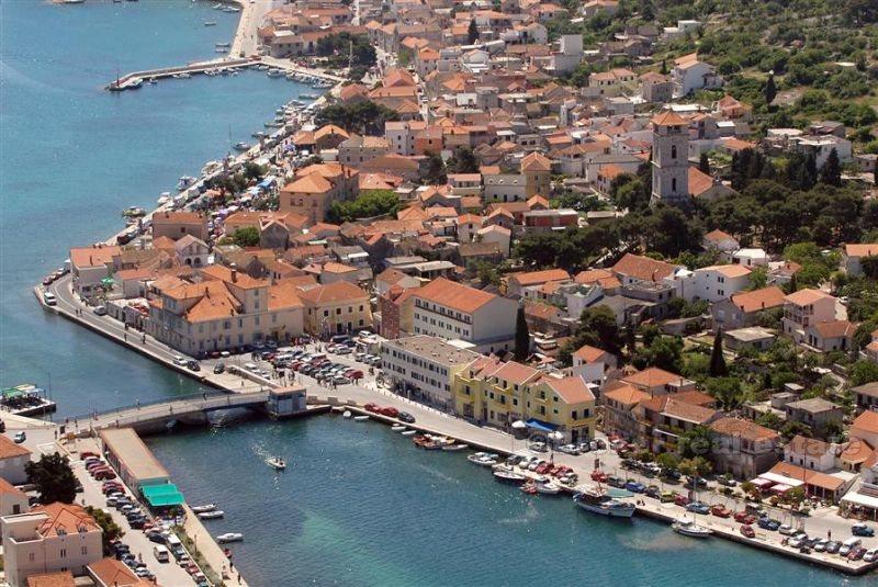 Piękny dom z basenem